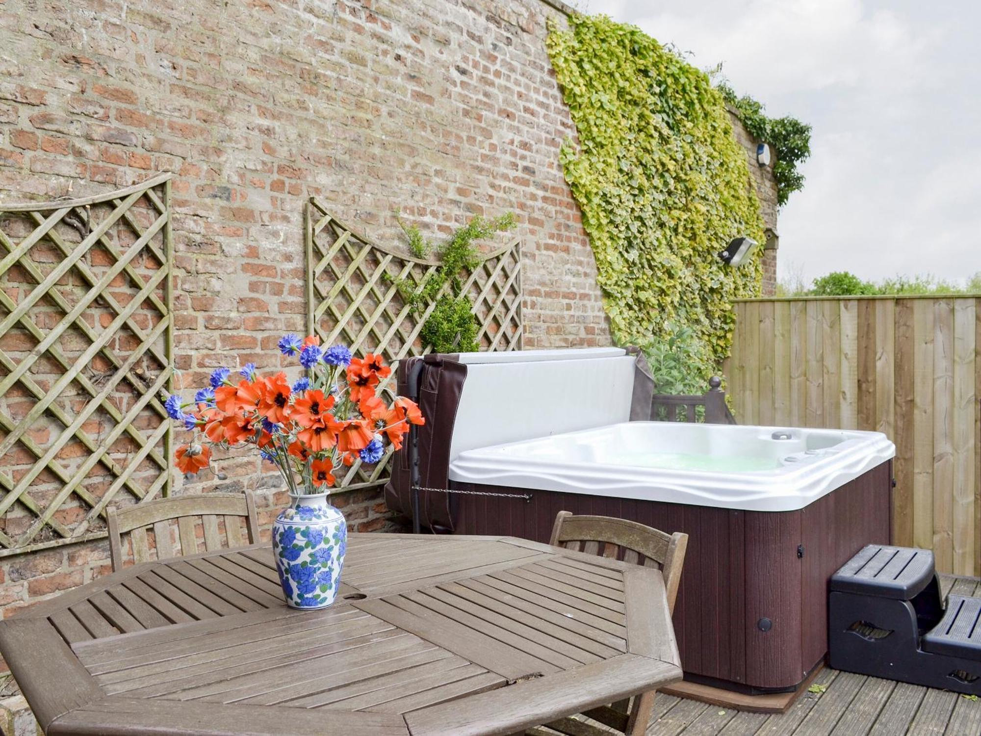 Walled Garden Lodge Ryehill Kültér fotó